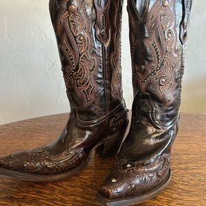 VINTAGE/Discontinued Lucchese women’s boots